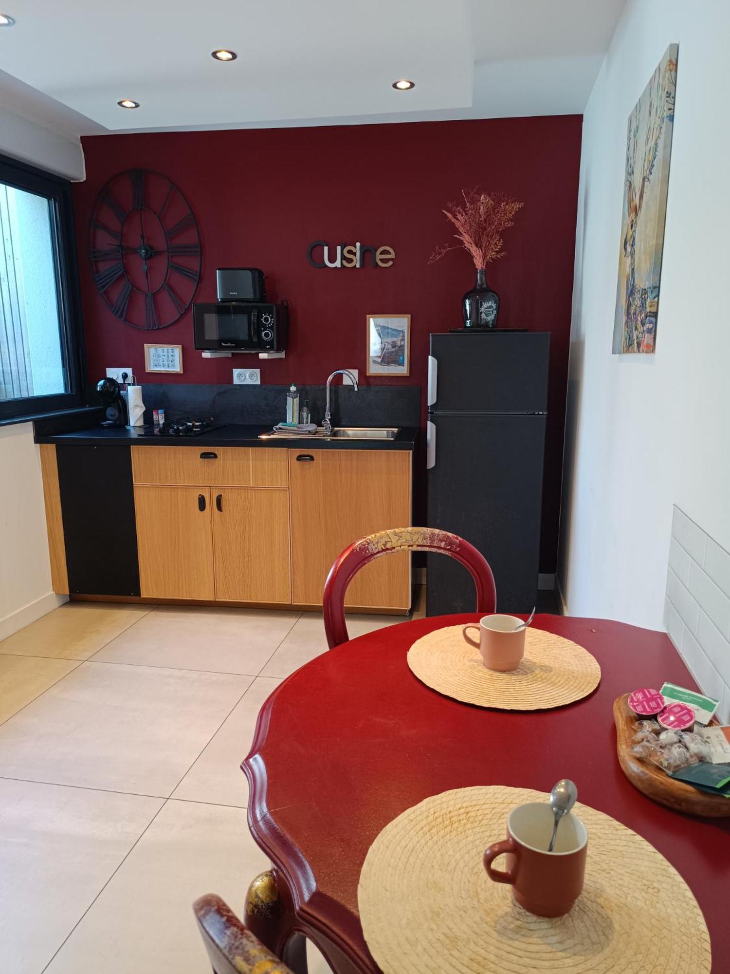 Les Suites De Bougainville Конкарно Номер фото